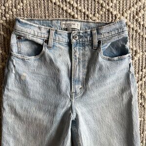 Abercrombie 90s straight ultra high rise jeans light wash